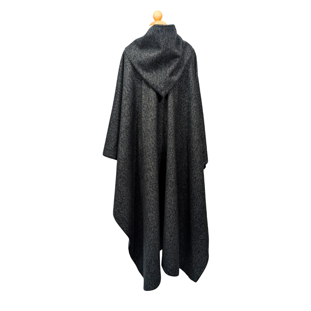 Wyld Sage Black Cloak